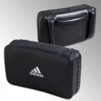 PAO iranien adidas